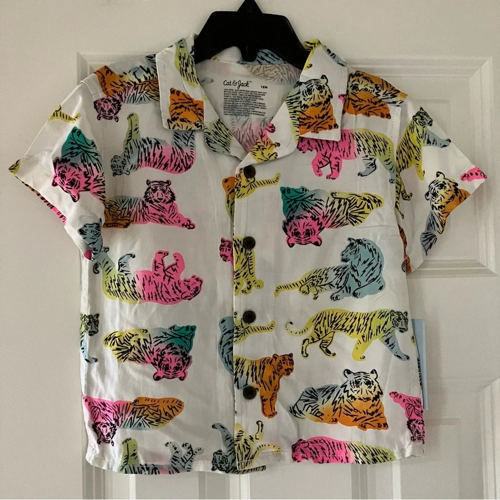 🐱 2 / $15 NWT Cat & Jack Boy’s Rainbow Tiger Print Button Up Short Sleeve Shirt - Picture 4 of 6